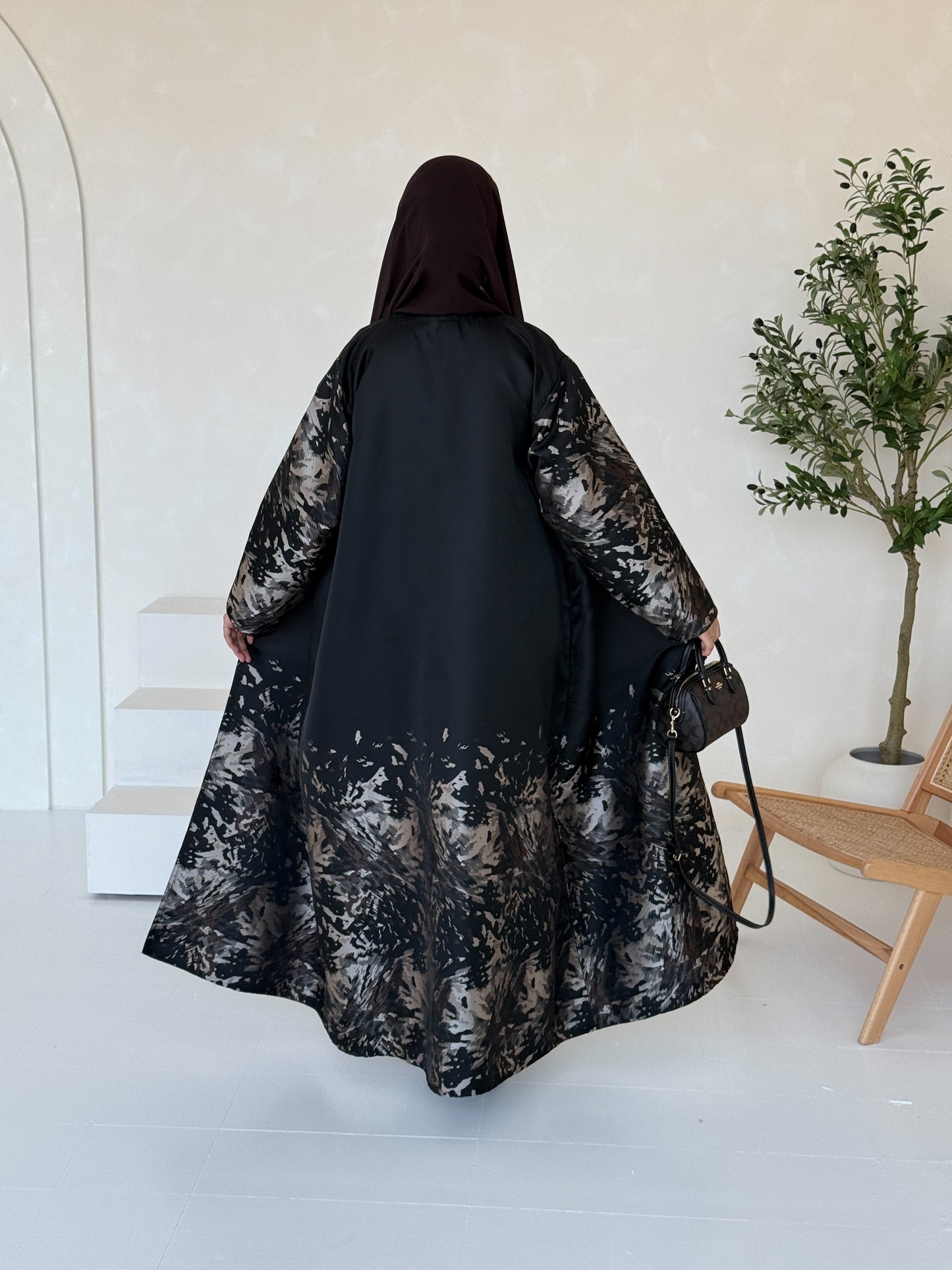 Floral Burst - Black/Brown