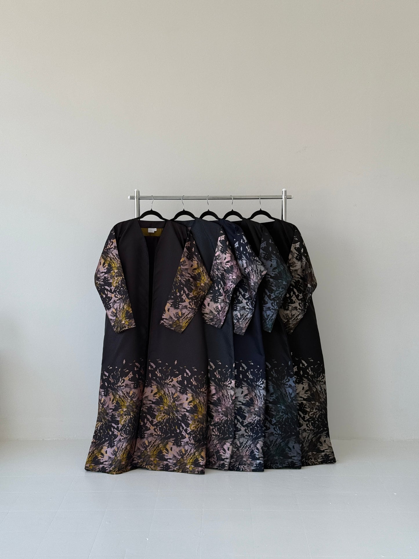 Floral Burst - Black/Brown