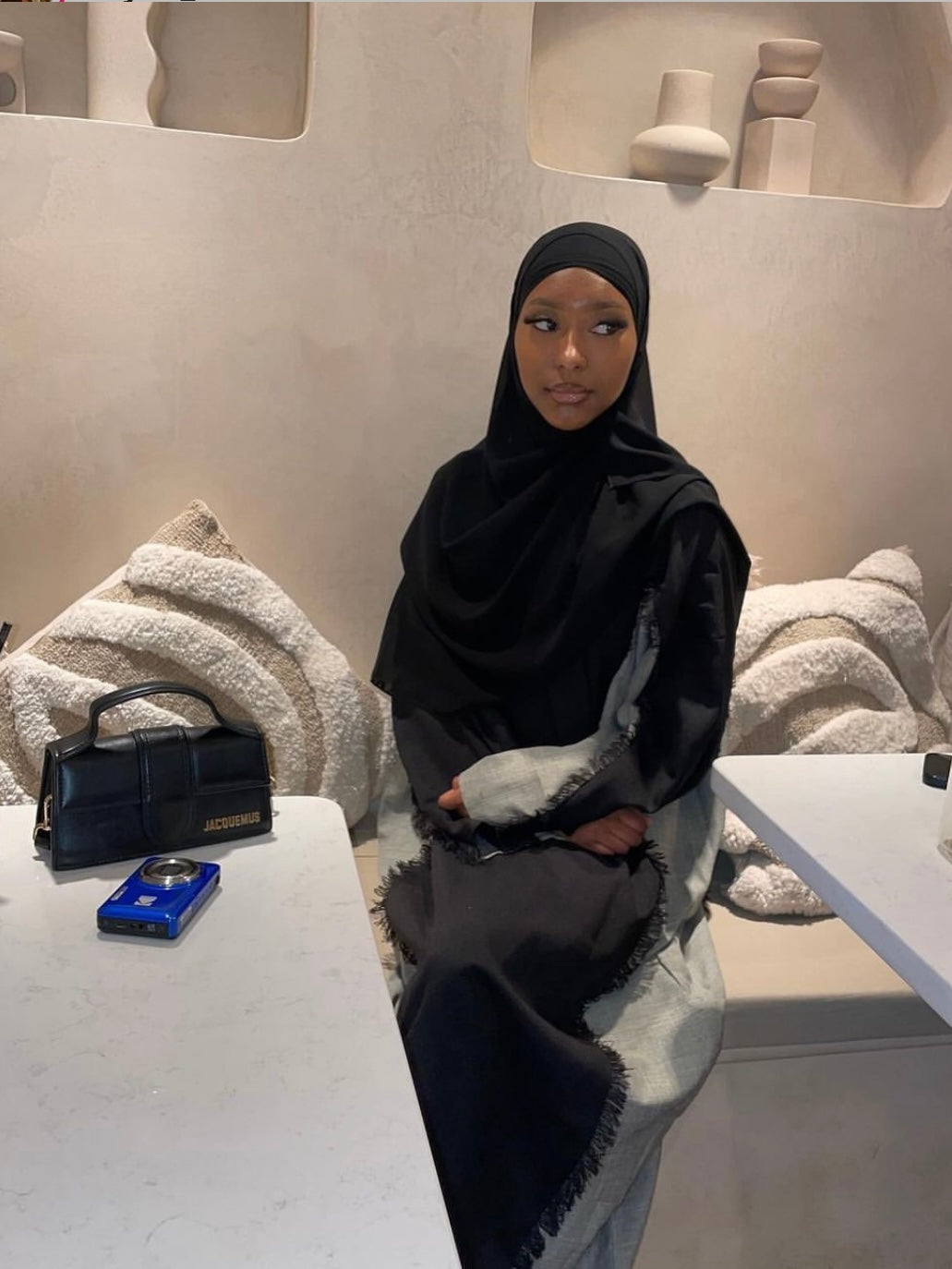 Black/ Grey Two Toned Frayed Closed Abaya