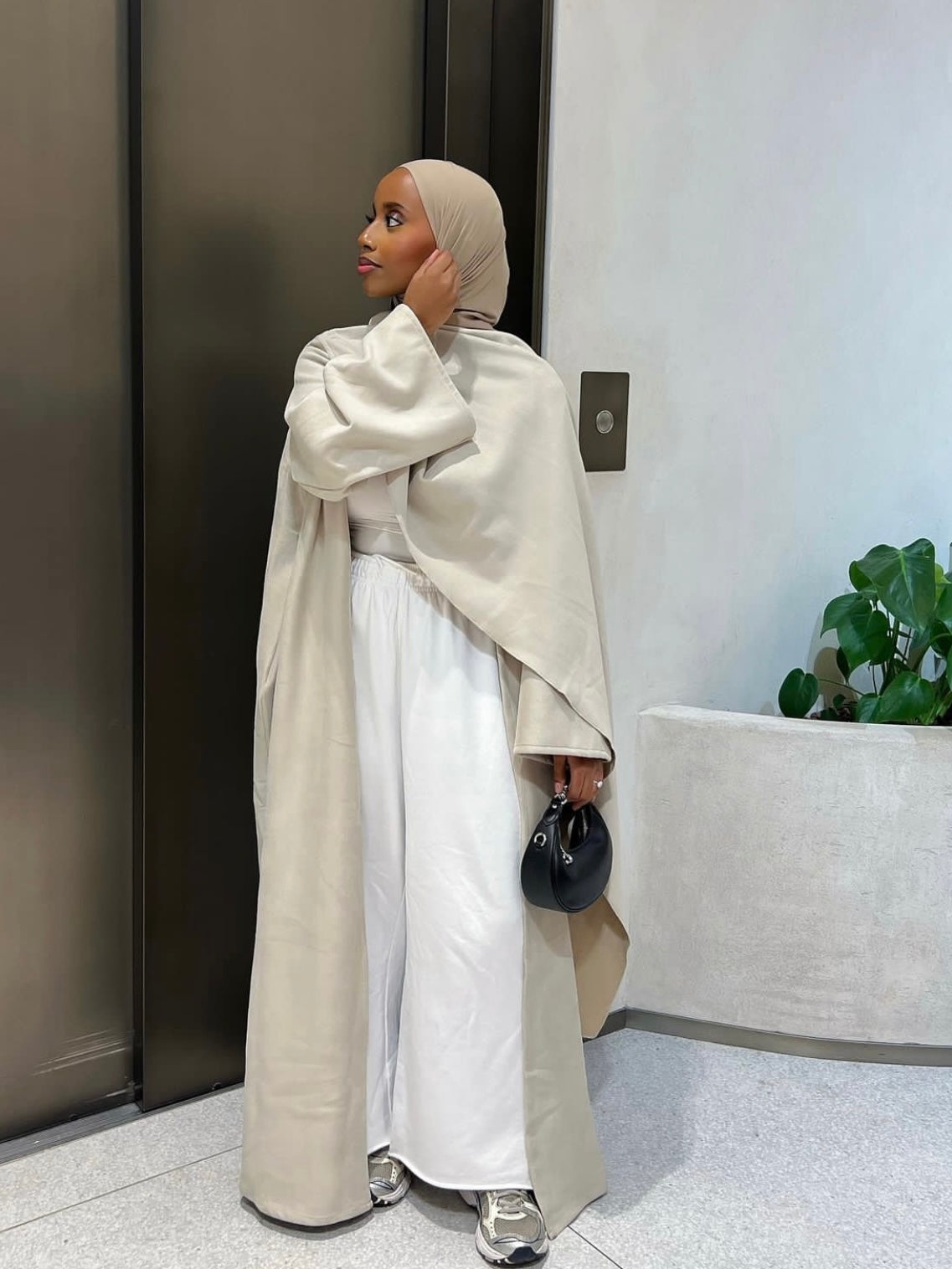 Candle Cream Suede Shawl Abaya
