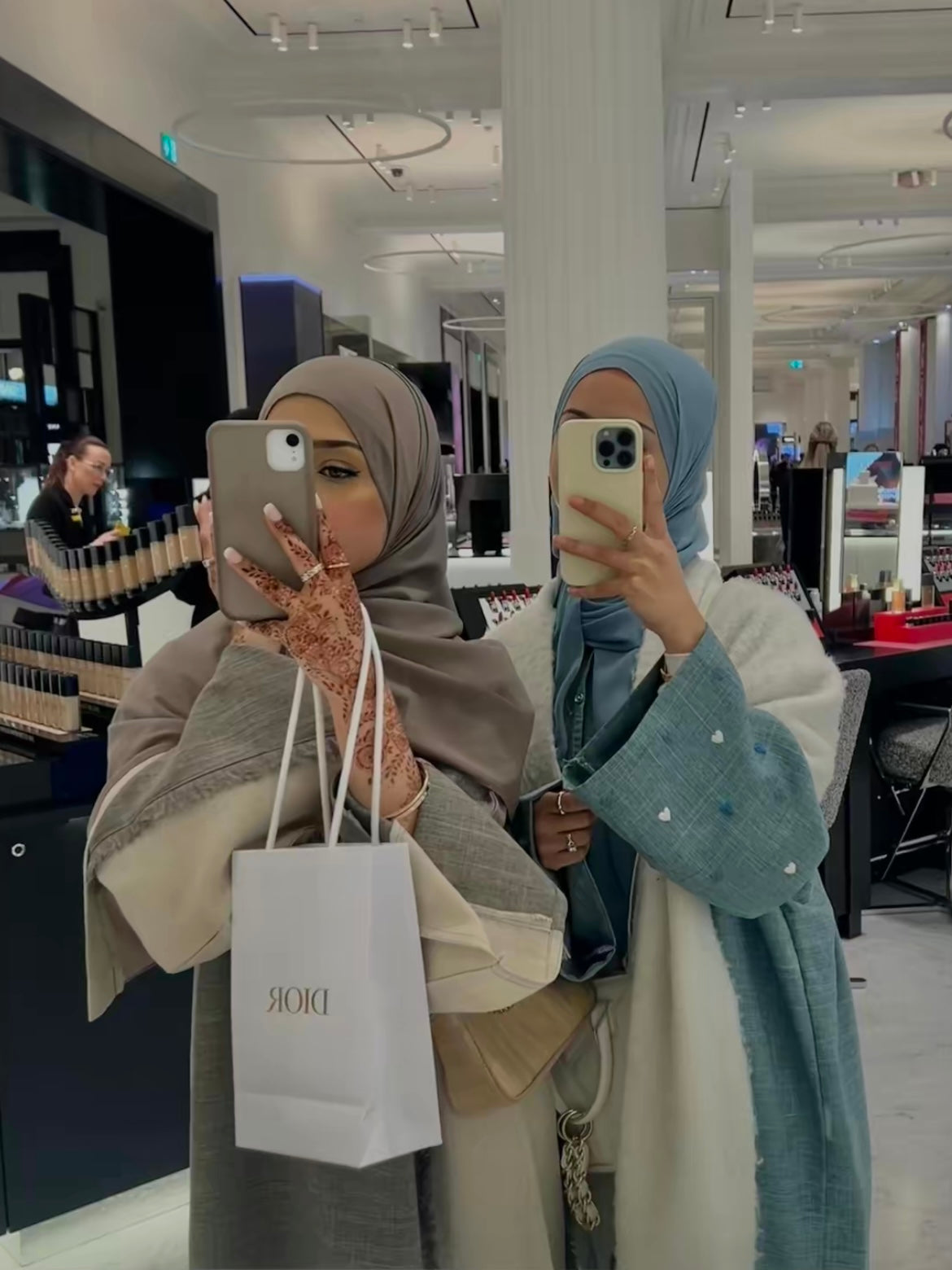 Taupe/ Beige Two Tone Frayed Closed Abaya