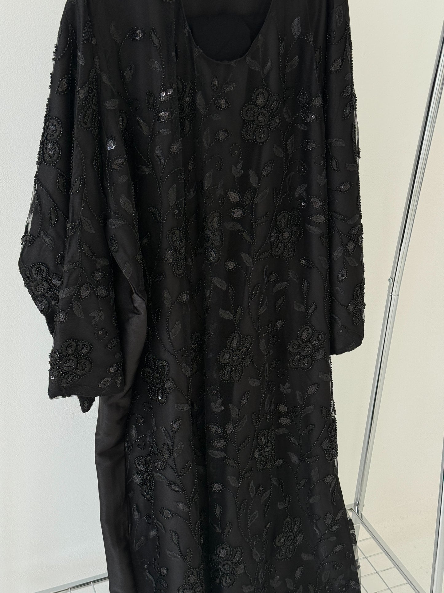 Raani Black