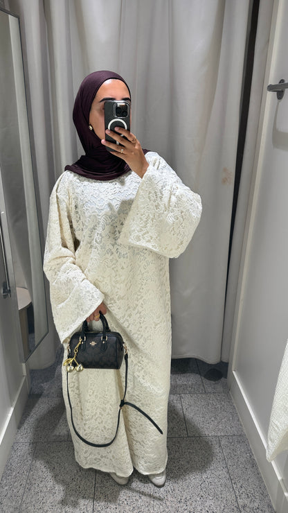 Ivory Lace - Closed