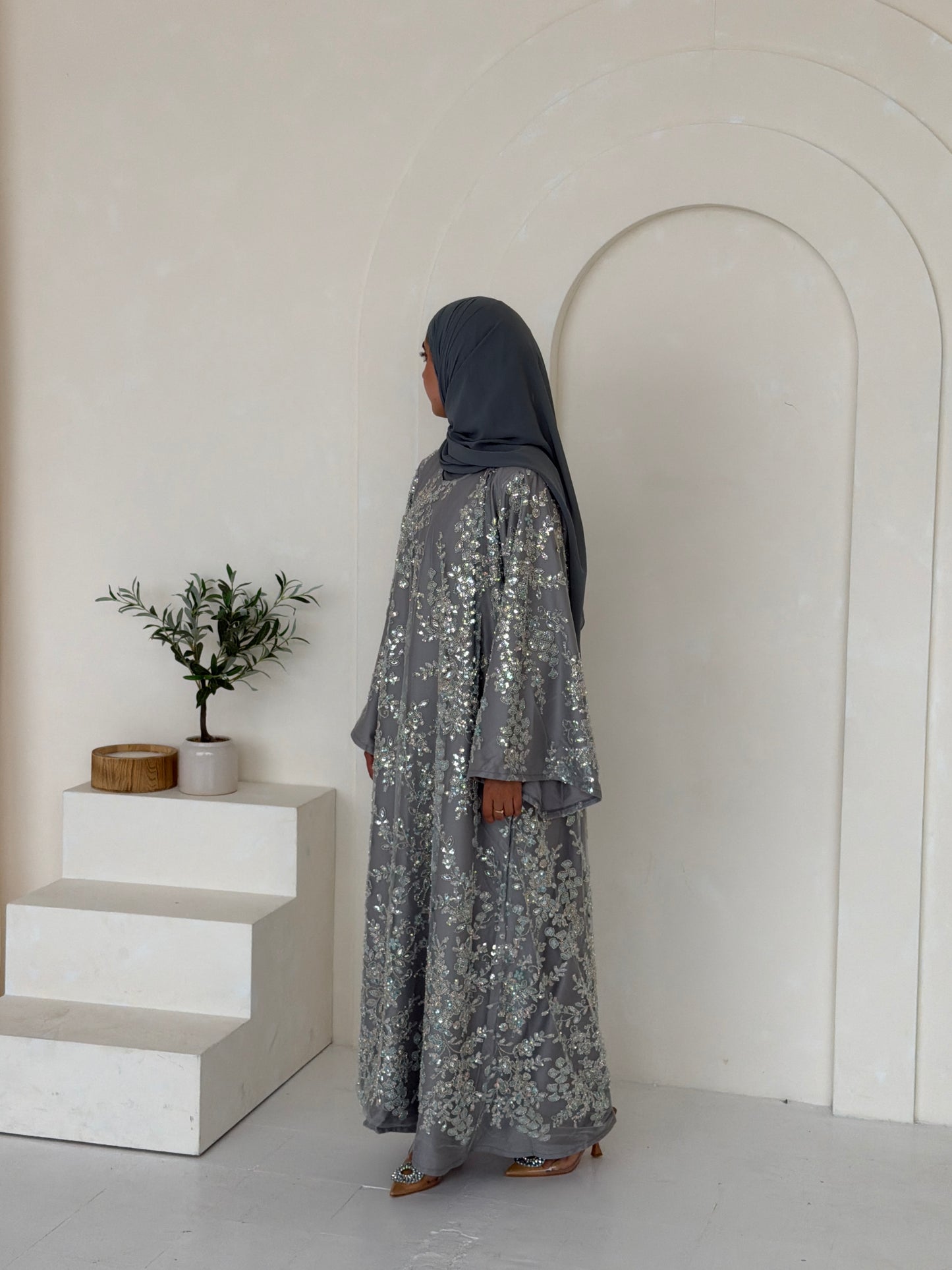 Zar-e-Qadeem Ice Silver
