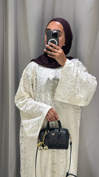 Ivory Lace - Closed