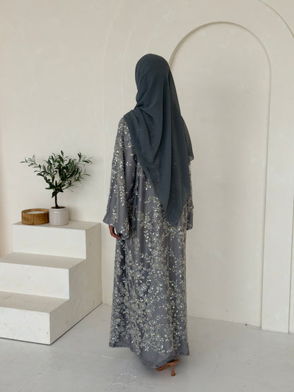 Zar-e-Qadeem Silver Grey