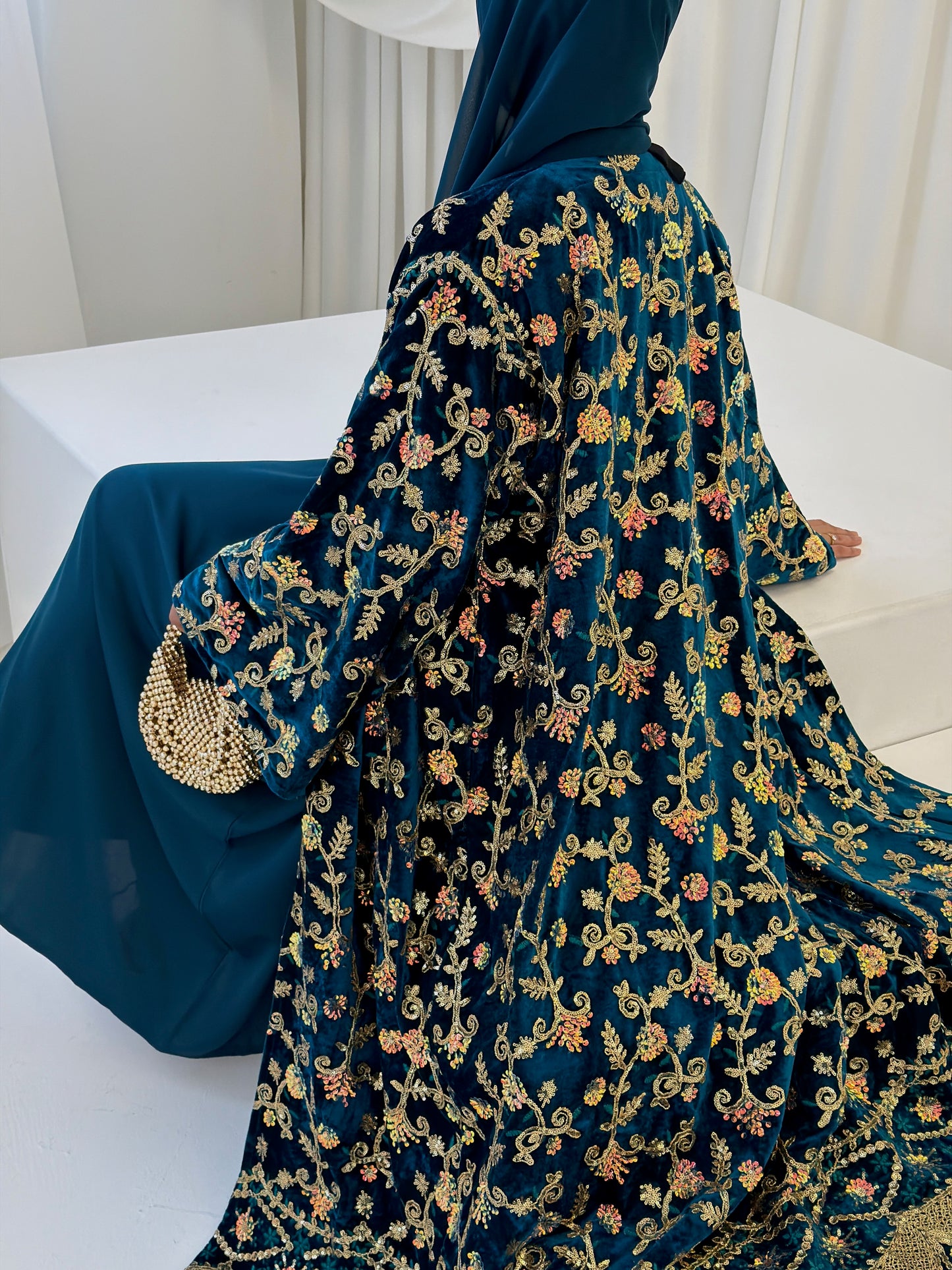 Shahzadi Velvet Teal