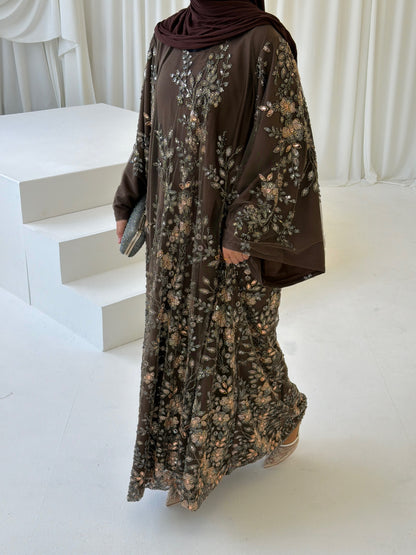 Zar-e-Qadeem Brown